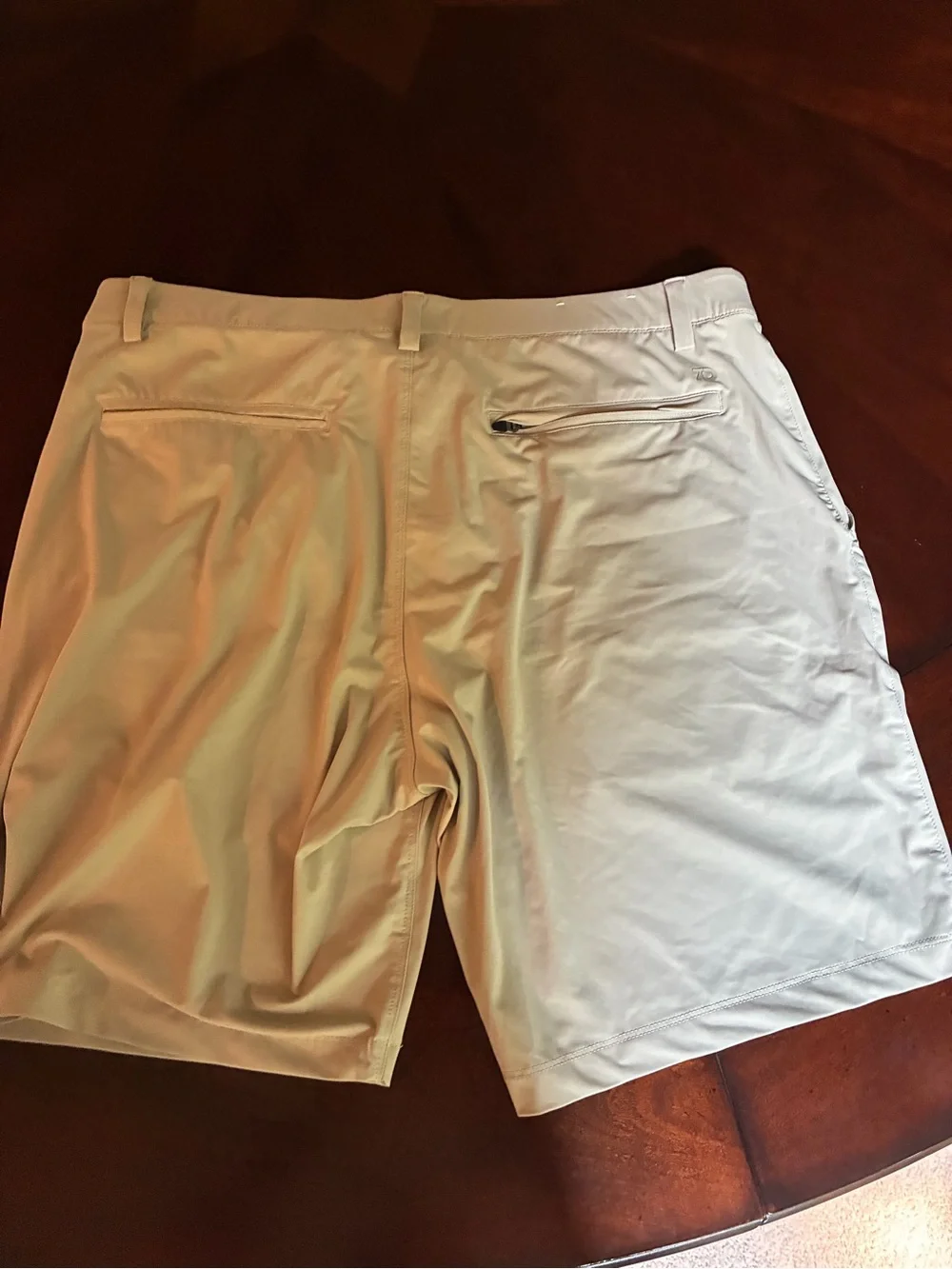 7 Diamonds Men’s Khaki/Cream Performance Shorts